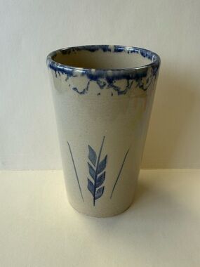 Vintage RRP Wheat Pattern Spongeware Blue and Cream Drinking Glsss or Vase.